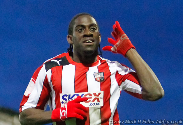 Richard Lee celebrates Clayton Donaldson’s Brentford winner against Pompey – video with brilliant commentary