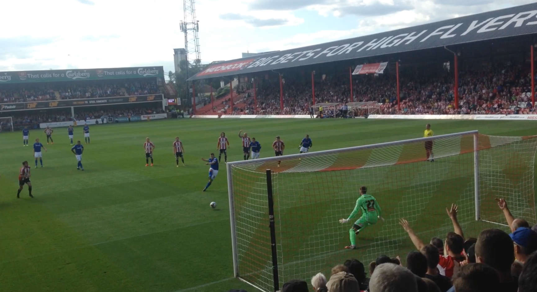 Ballsy Bees Refuse To Lose – Brentford 1 Birmingham City 1 (VIDEO)